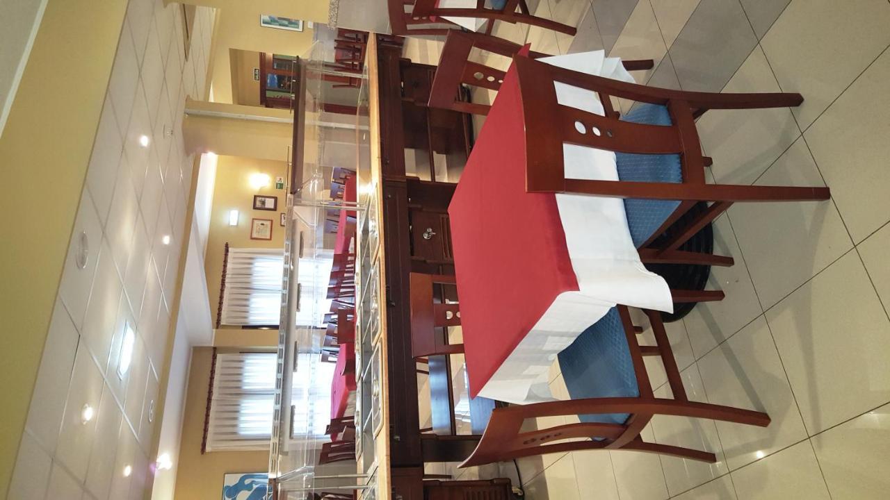 וילאביצ'יוסה Hotel Alameda מראה חיצוני תמונה