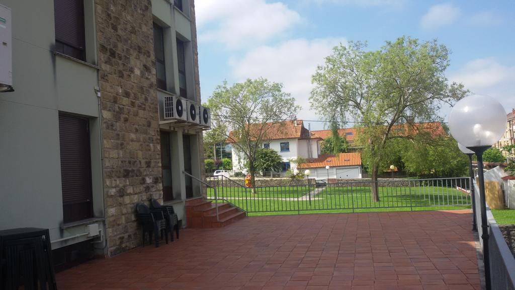 וילאביצ'יוסה Hotel Alameda מראה חיצוני תמונה